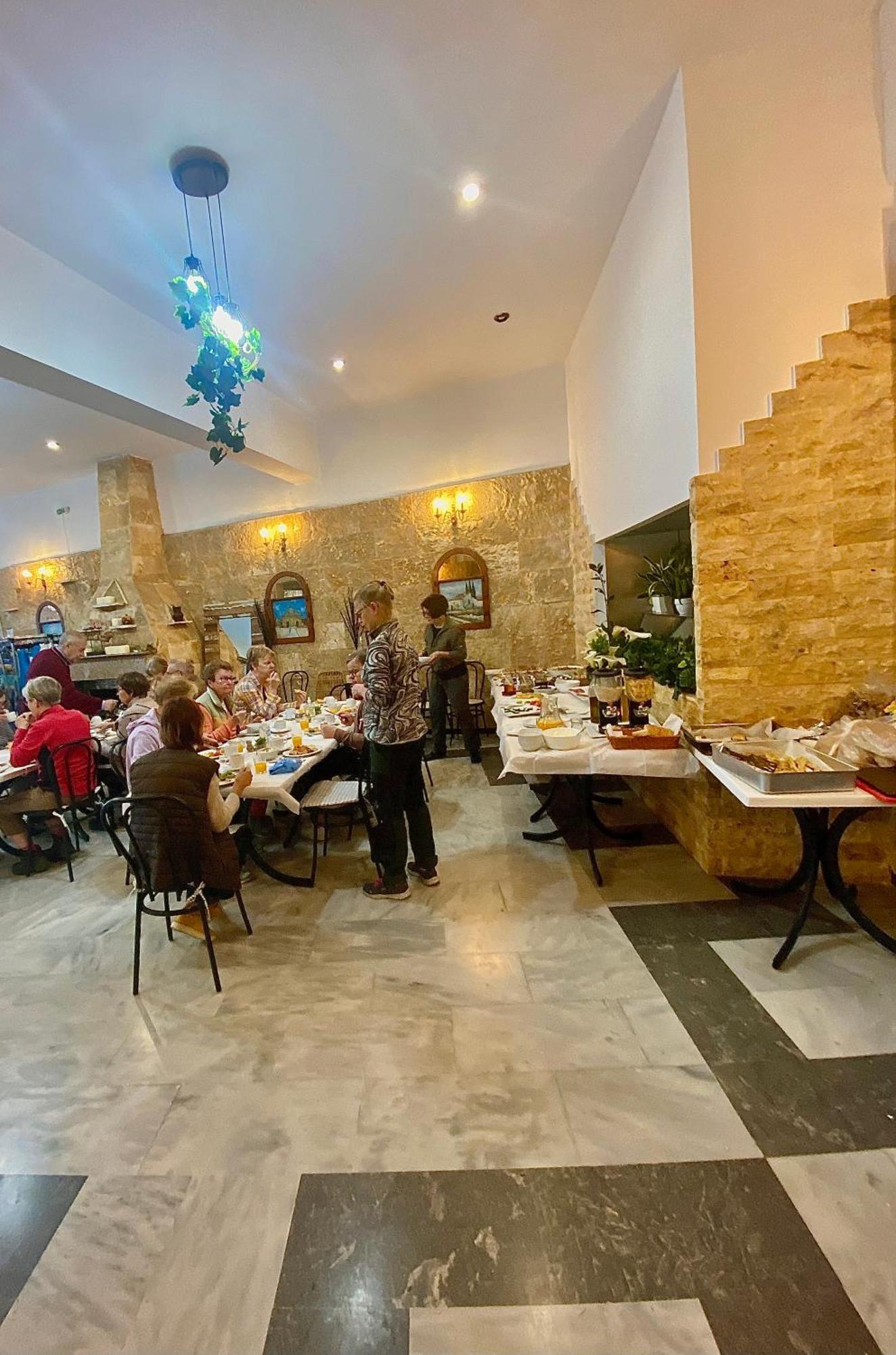 Costas Inn Спилион Экстерьер фото