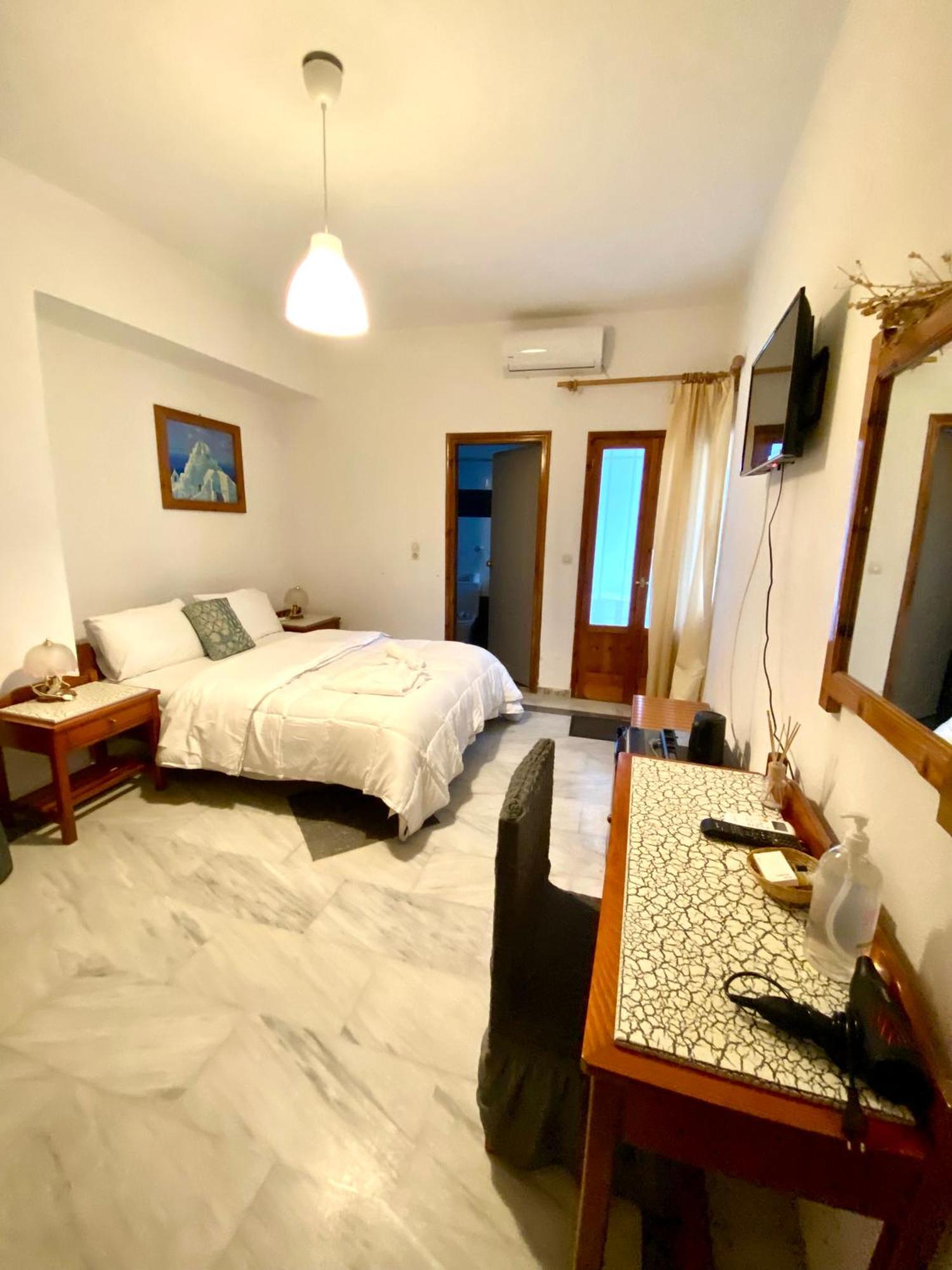 Costas Inn Спилион Экстерьер фото