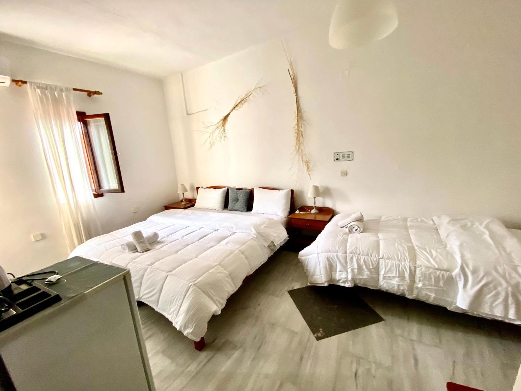 Costas Inn Спилион Экстерьер фото