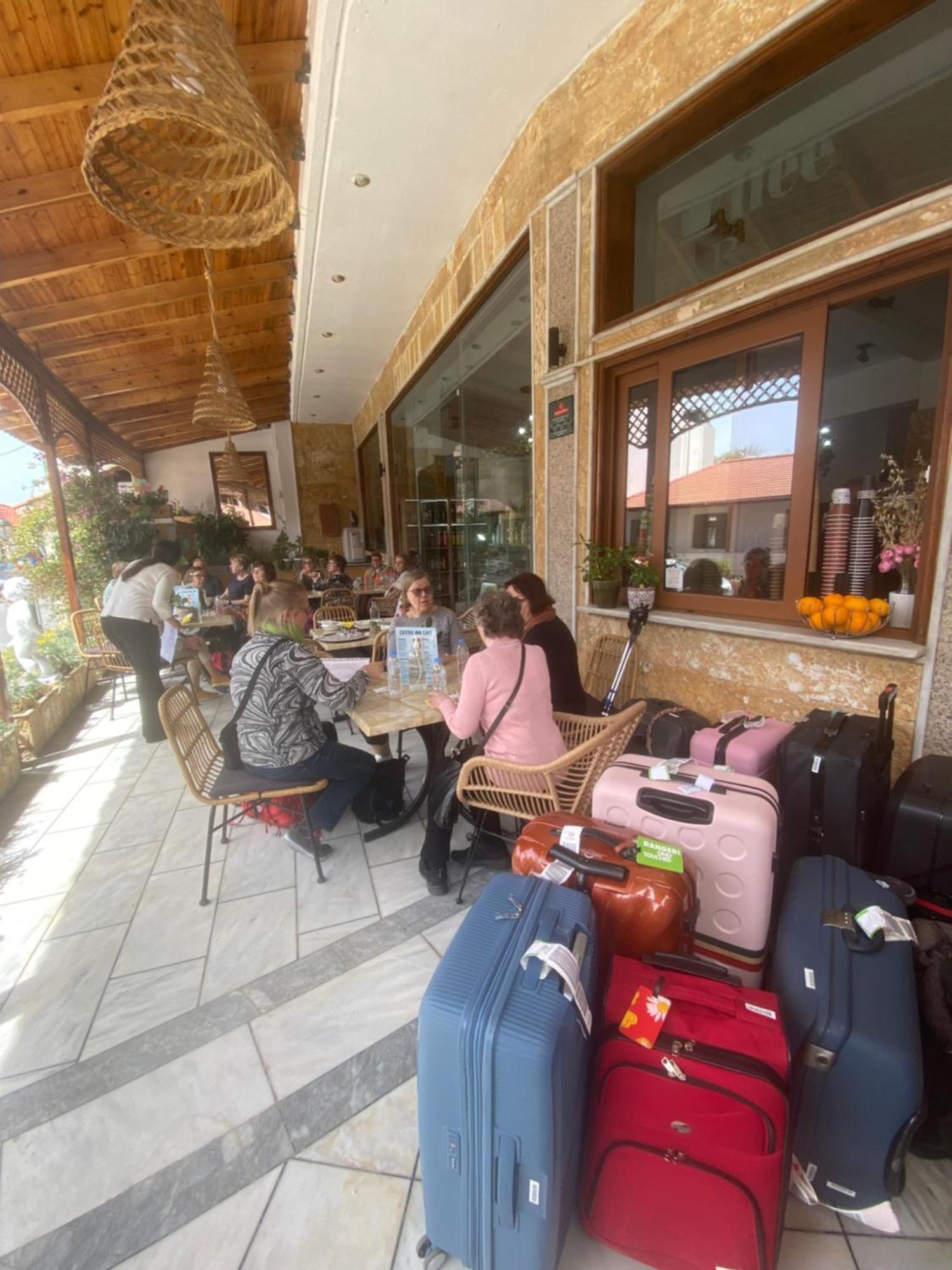 Costas Inn Спилион Экстерьер фото